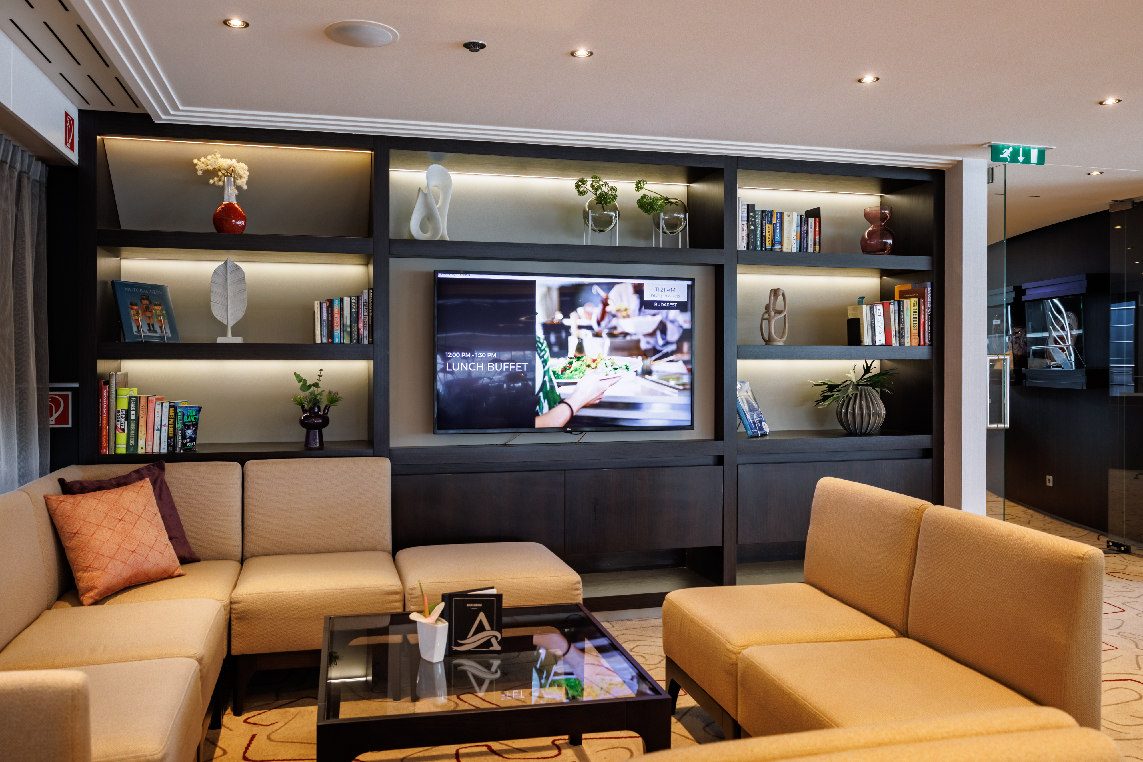 Avalon Tranquility II - Panorama Lounge